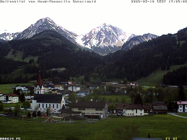 Archiv Foto Webcam Schattwald: Haus Romantika