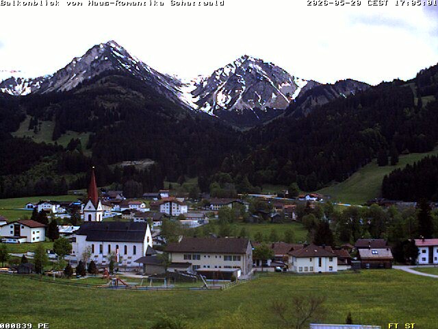 Archived image Webcam Schattwald: Vacation rental Haus Romantika