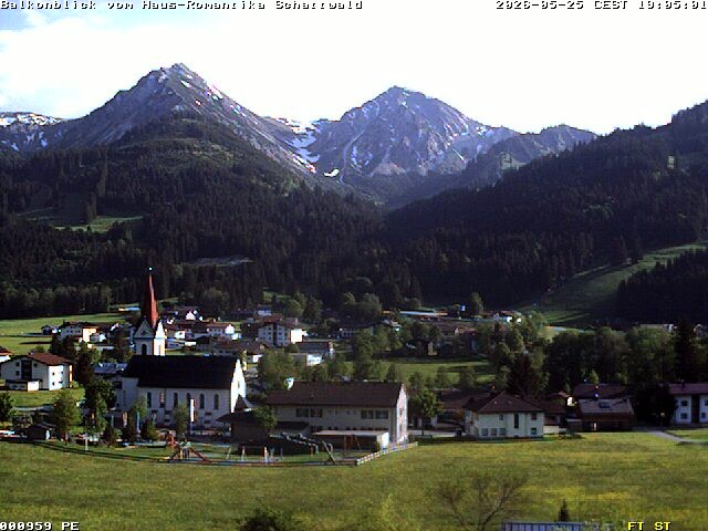 Archiv Foto Webcam Schattwald: Haus Romantika