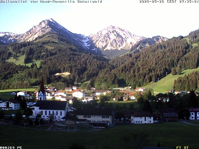 Archived image Webcam Schattwald: Vacation rental Haus Romantika