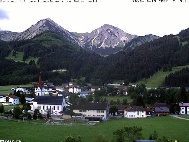 Archived image Webcam Schattwald: Vacation rental Haus Romantika