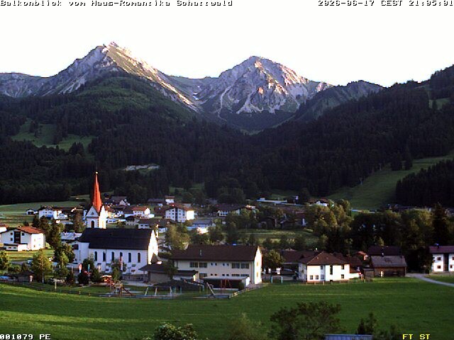 Archived image Webcam Schattwald: Vacation rental Haus Romantika