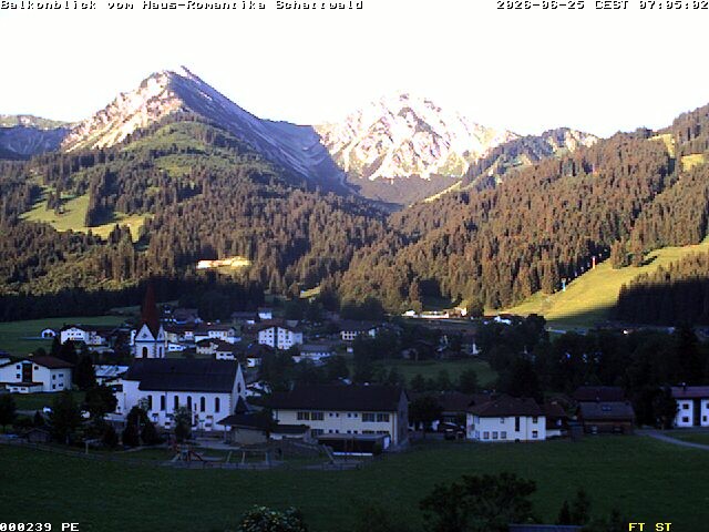 Archived image Webcam Schattwald: Vacation rental Haus Romantika