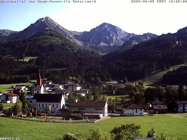 Archiv Foto Webcam Schattwald: Haus Romantika