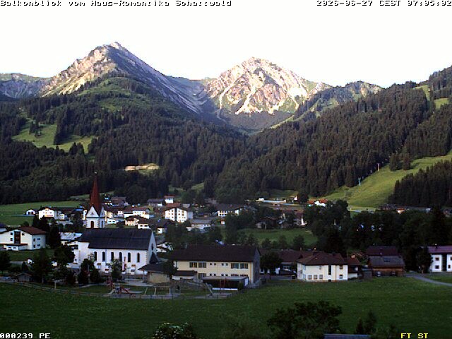 Archived image Webcam Schattwald: Vacation rental Haus Romantika