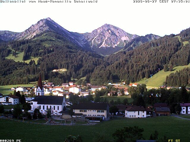 Archived image Webcam Schattwald: Vacation rental Haus Romantika