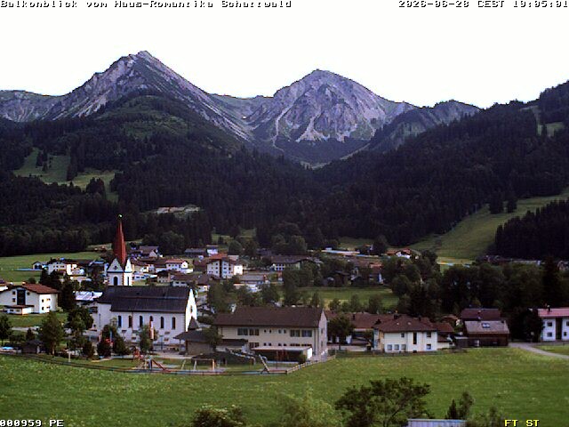 Archiv Foto Webcam Schattwald: Haus Romantika