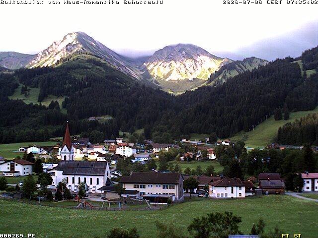 Archived image Webcam Schattwald: Vacation rental Haus Romantika