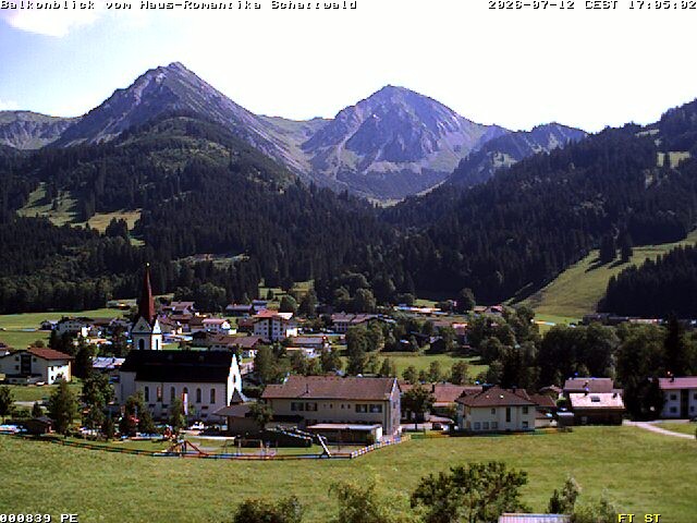 Archived image Webcam Schattwald: Vacation rental Haus Romantika