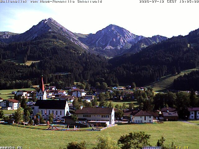 Archived image Webcam Schattwald: Vacation rental Haus Romantika
