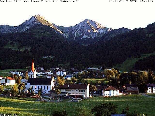 Archived image Webcam Schattwald: Vacation rental Haus Romantika