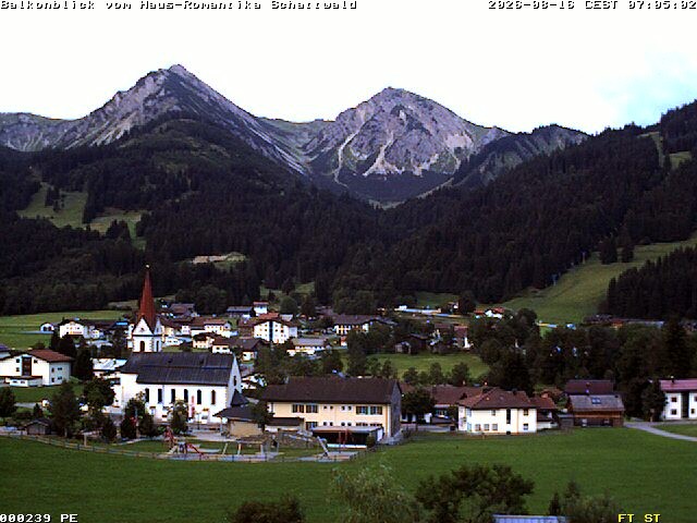 Archiv Foto Webcam Schattwald: Haus Romantika