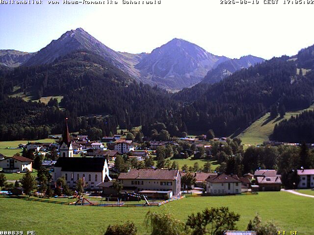 Archived image Webcam Schattwald: Vacation rental Haus Romantika