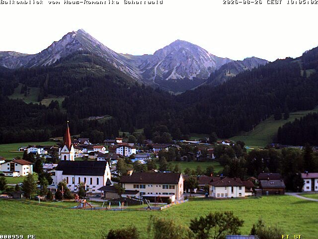 Archived image Webcam Schattwald: Vacation rental Haus Romantika
