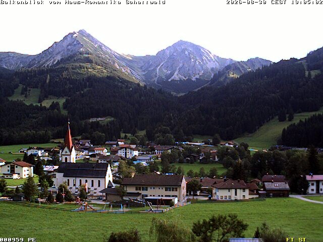 Archiv Foto Webcam Schattwald: Haus Romantika