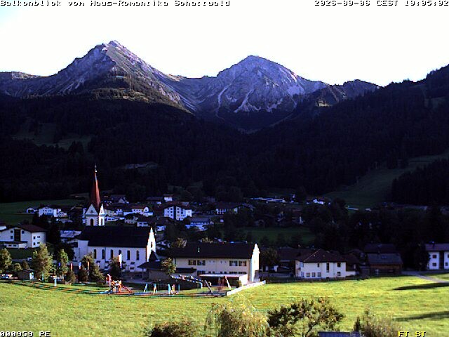 Archiv Foto Webcam Schattwald: Haus Romantika