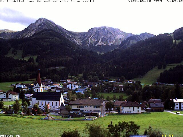 Archived image Webcam Schattwald: Vacation rental Haus Romantika