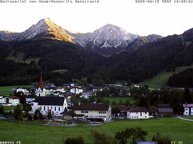 Archived image Webcam Schattwald: Vacation rental Haus Romantika