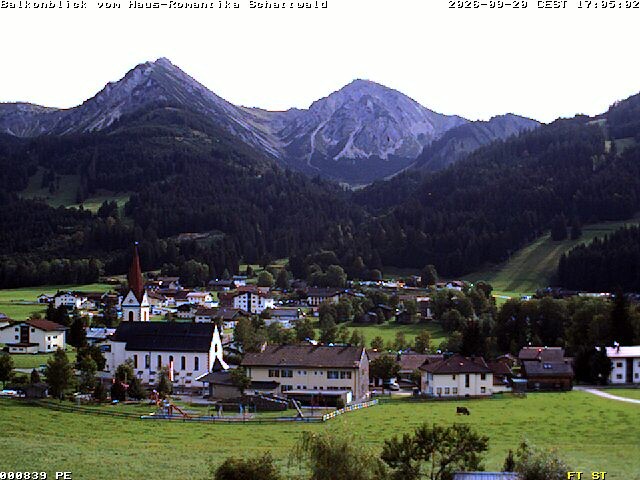 Archiv Foto Webcam Schattwald: Haus Romantika