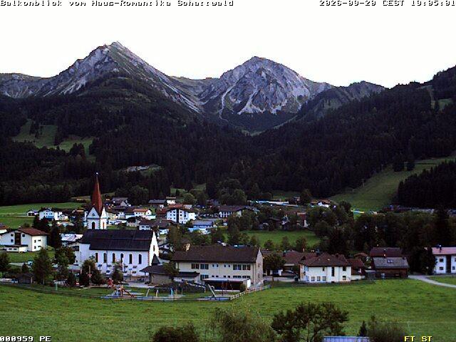Archiv Foto Webcam Schattwald: Haus Romantika