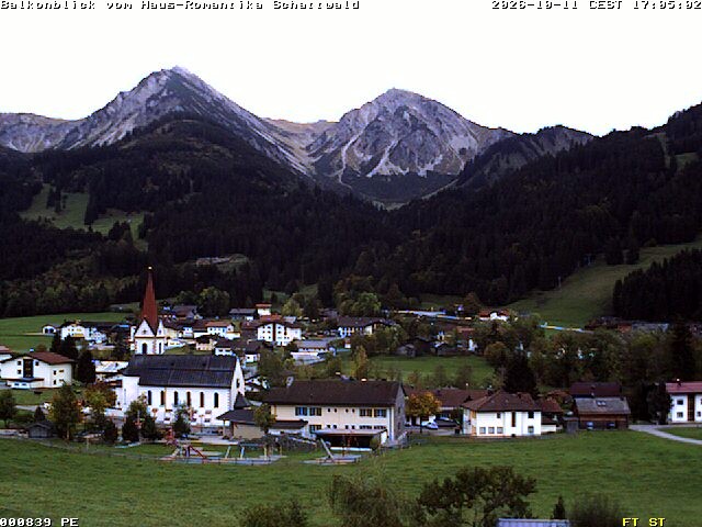 Archiv Foto Webcam Schattwald: Haus Romantika