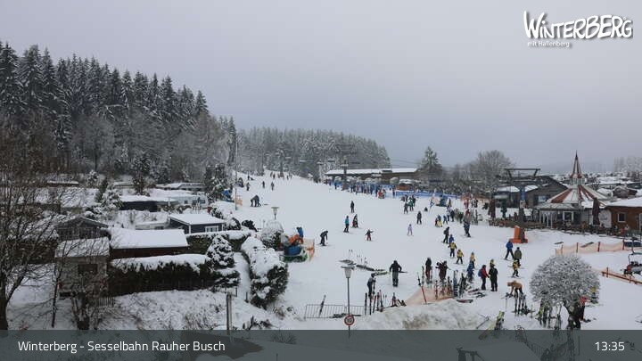 Archived image Webcam Winterberg: View chair lift "Rauher Busch"