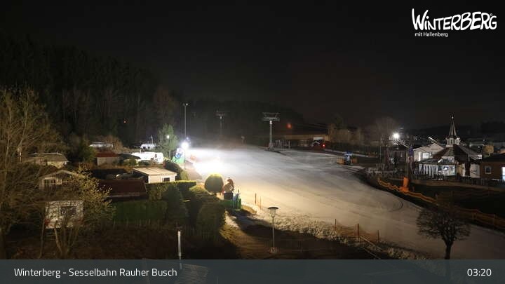 Archived image Webcam Winterberg: View chair lift "Rauher Busch"
