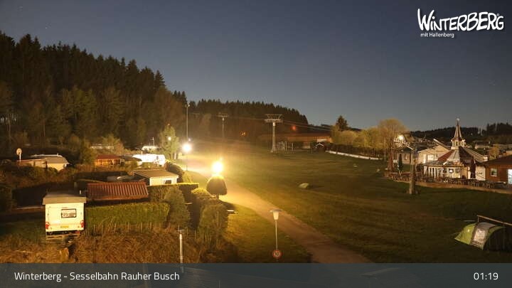 Archived image Webcam Winterberg: View chair lift "Rauher Busch"