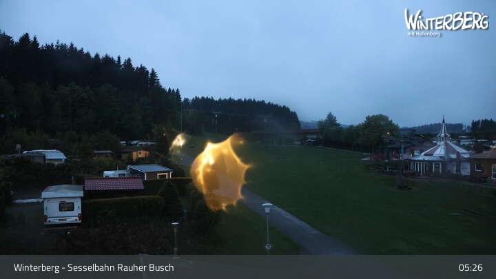 Archived image Webcam Winterberg: View chair lift "Rauher Busch"