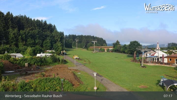 Archived image Webcam Winterberg: View chair lift "Rauher Busch"