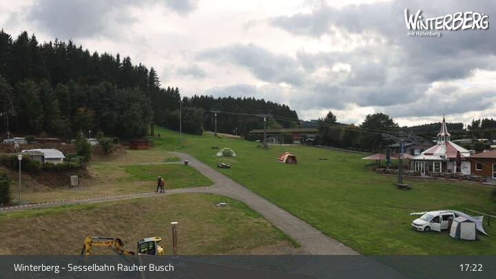 Archived image Webcam Winterberg: View chair lift "Rauher Busch"