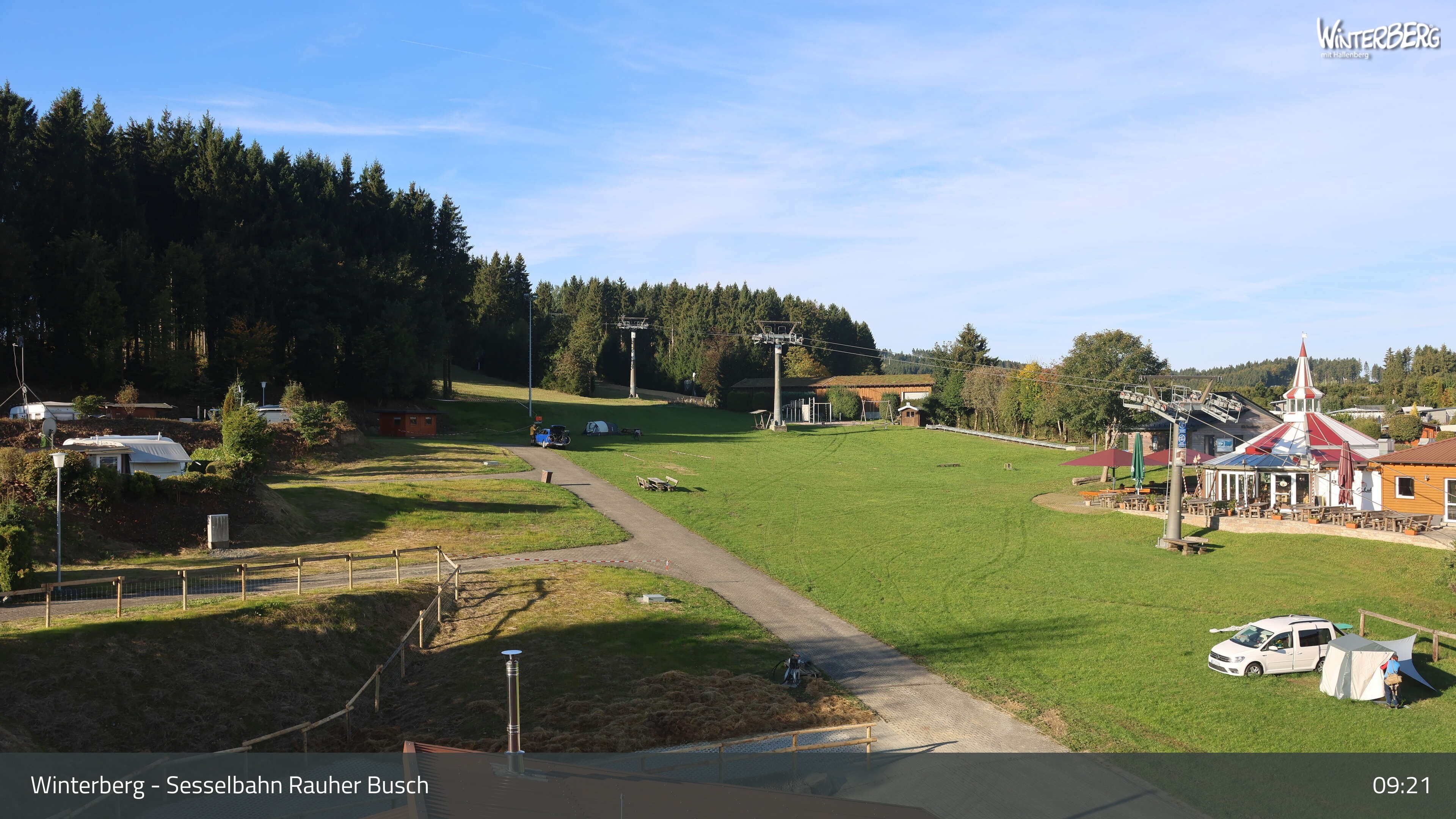 Archived image Webcam Winterberg: View chair lift "Rauher Busch"