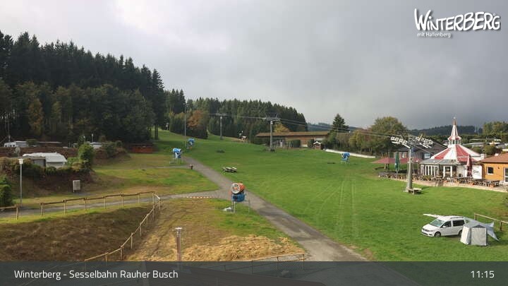 Archived image Webcam Winterberg: View chair lift "Rauher Busch"