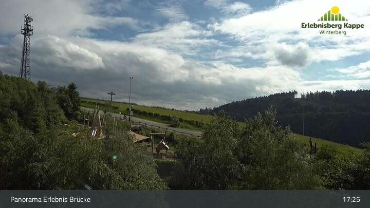 Archiv Foto Webcam Winterberg: Blick auf den Erlebnisberg Kappe