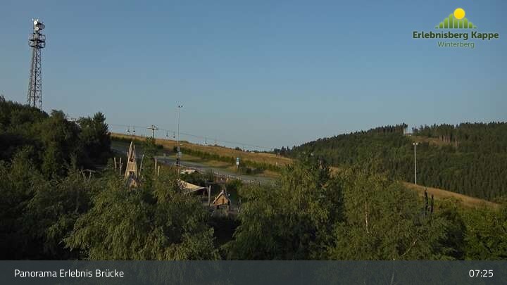 Archiv Foto Webcam Winterberg: Blick auf den Erlebnisberg Kappe