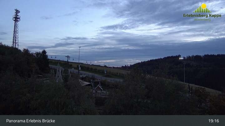 Archiv Foto Webcam Winterberg: Blick auf den Erlebnisberg Kappe