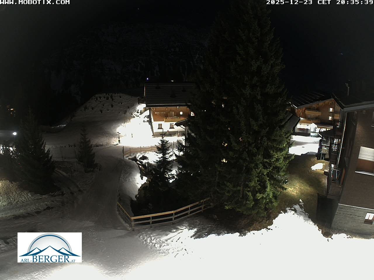 Archiv Foto Webcam Oberlech: Pension Berger