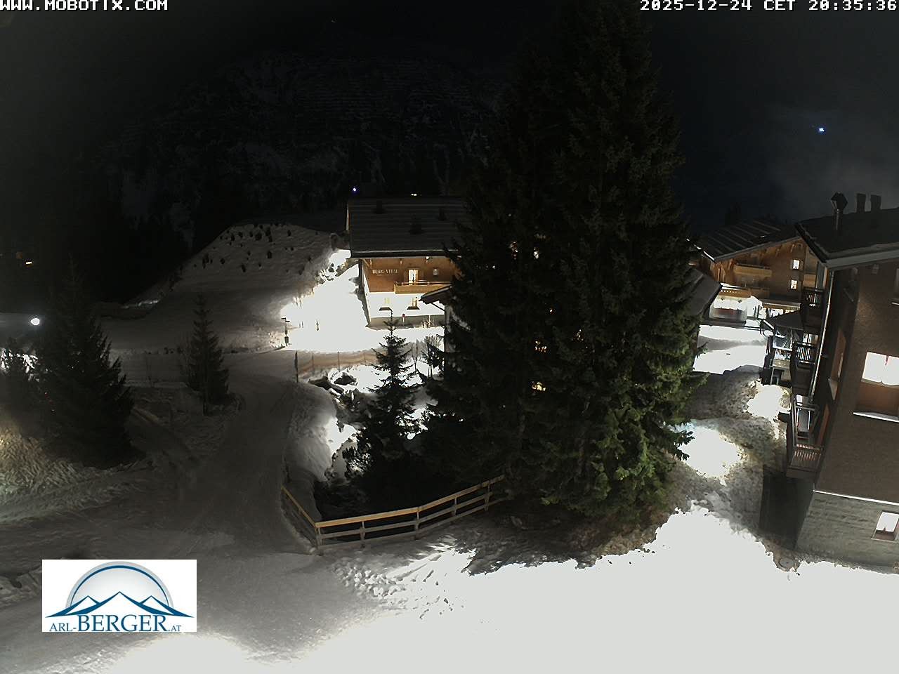 Archiv Foto Webcam Oberlech: Pension Berger