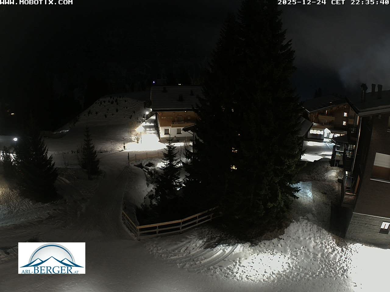 Archiv Foto Webcam Oberlech: Pension Berger