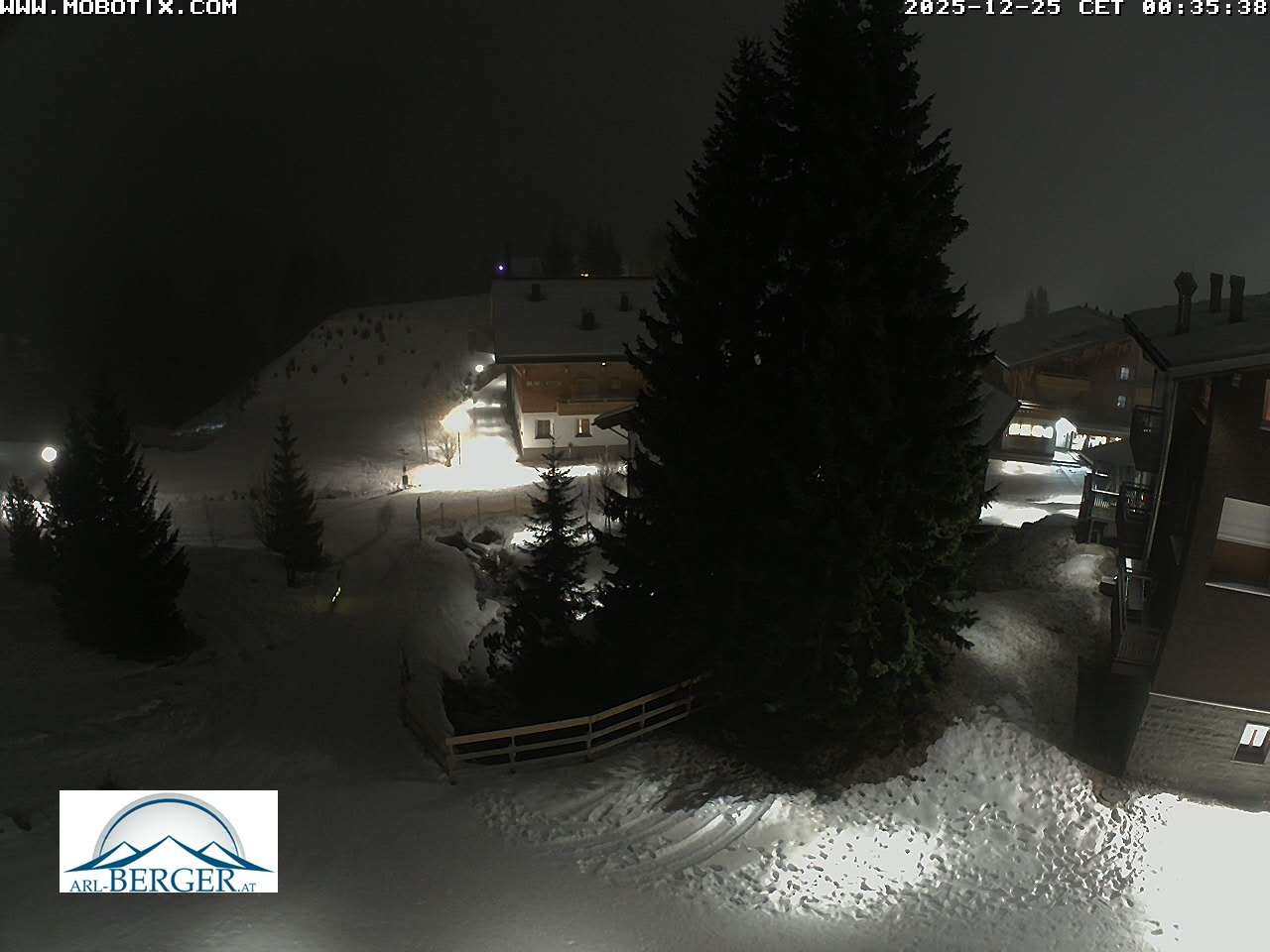 Archiv Foto Webcam Oberlech: Pension Berger