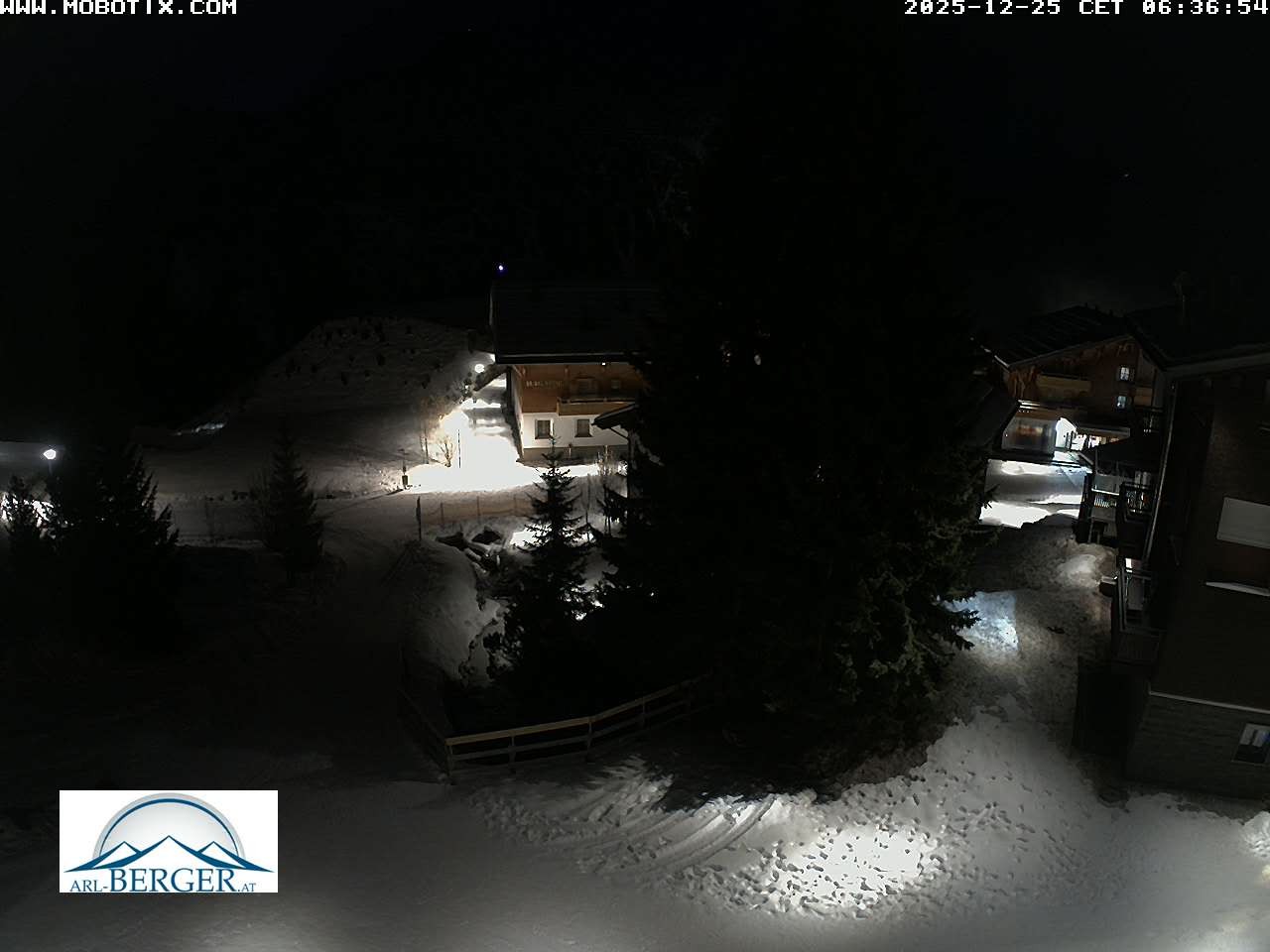 Archiv Foto Webcam Oberlech: Pension Berger