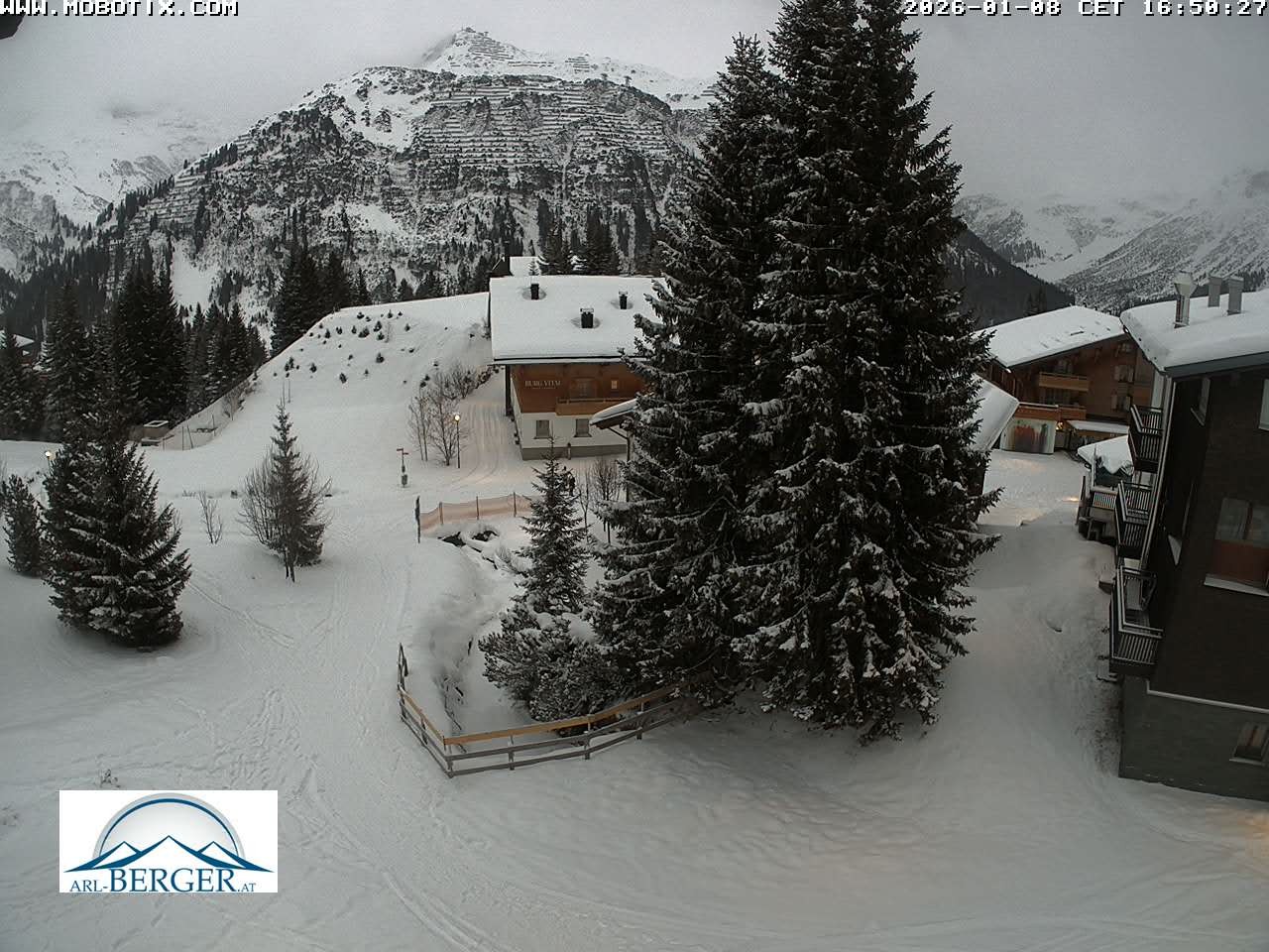 Archiv Foto Webcam Oberlech: Pension Berger