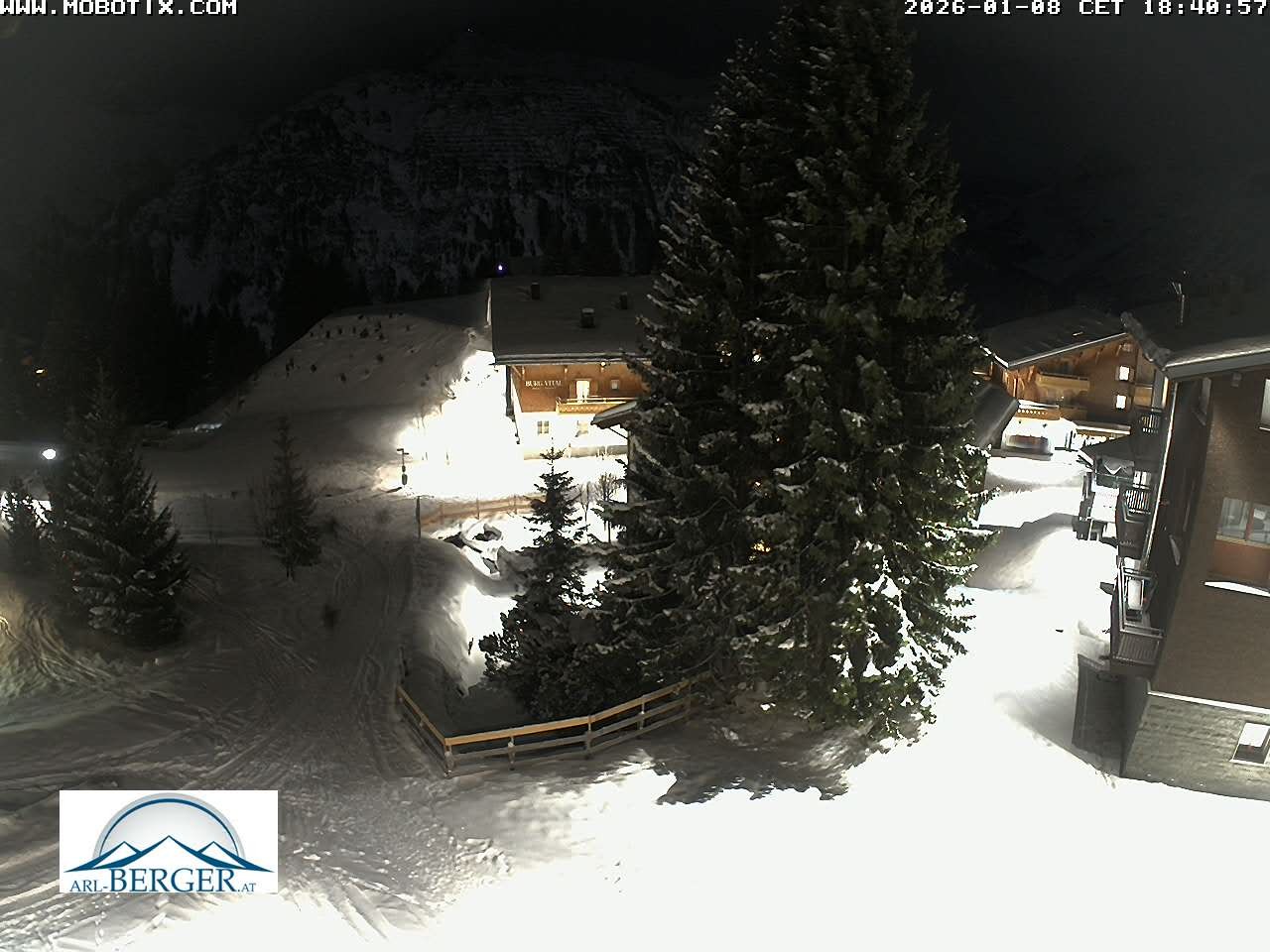 Archiv Foto Webcam Oberlech: Pension Berger