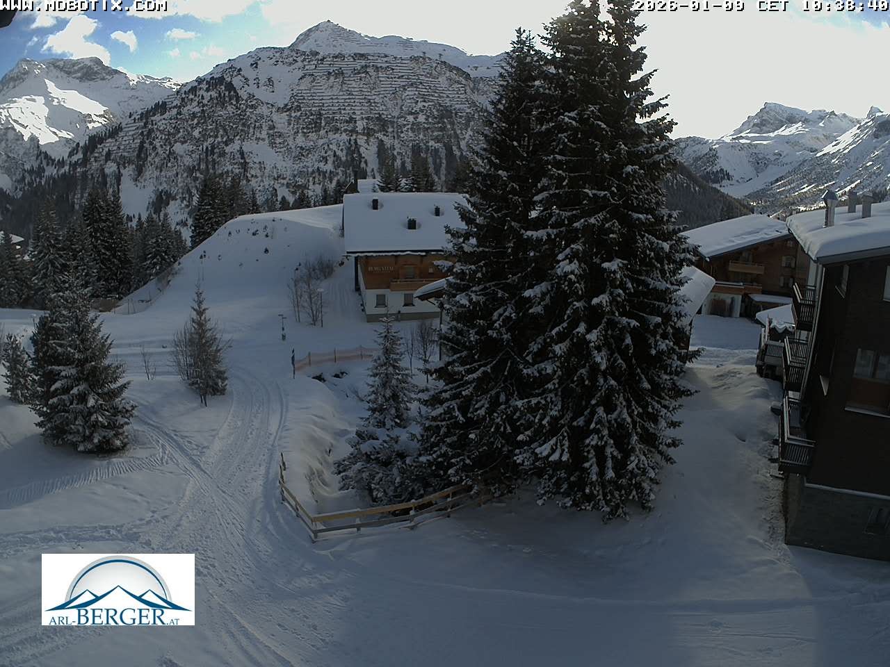 Archiv Foto Webcam Oberlech: Pension Berger