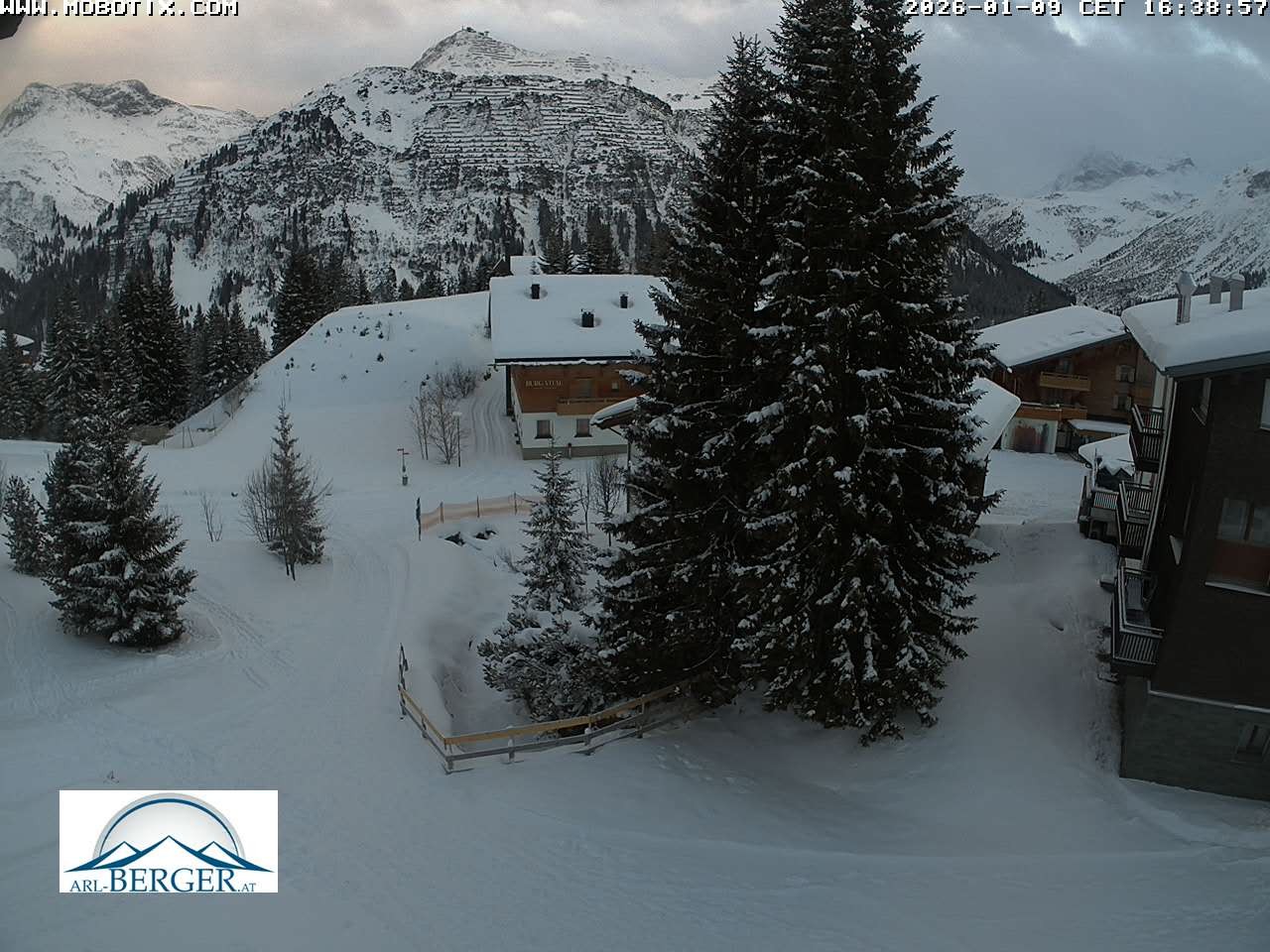 Archiv Foto Webcam Oberlech: Pension Berger