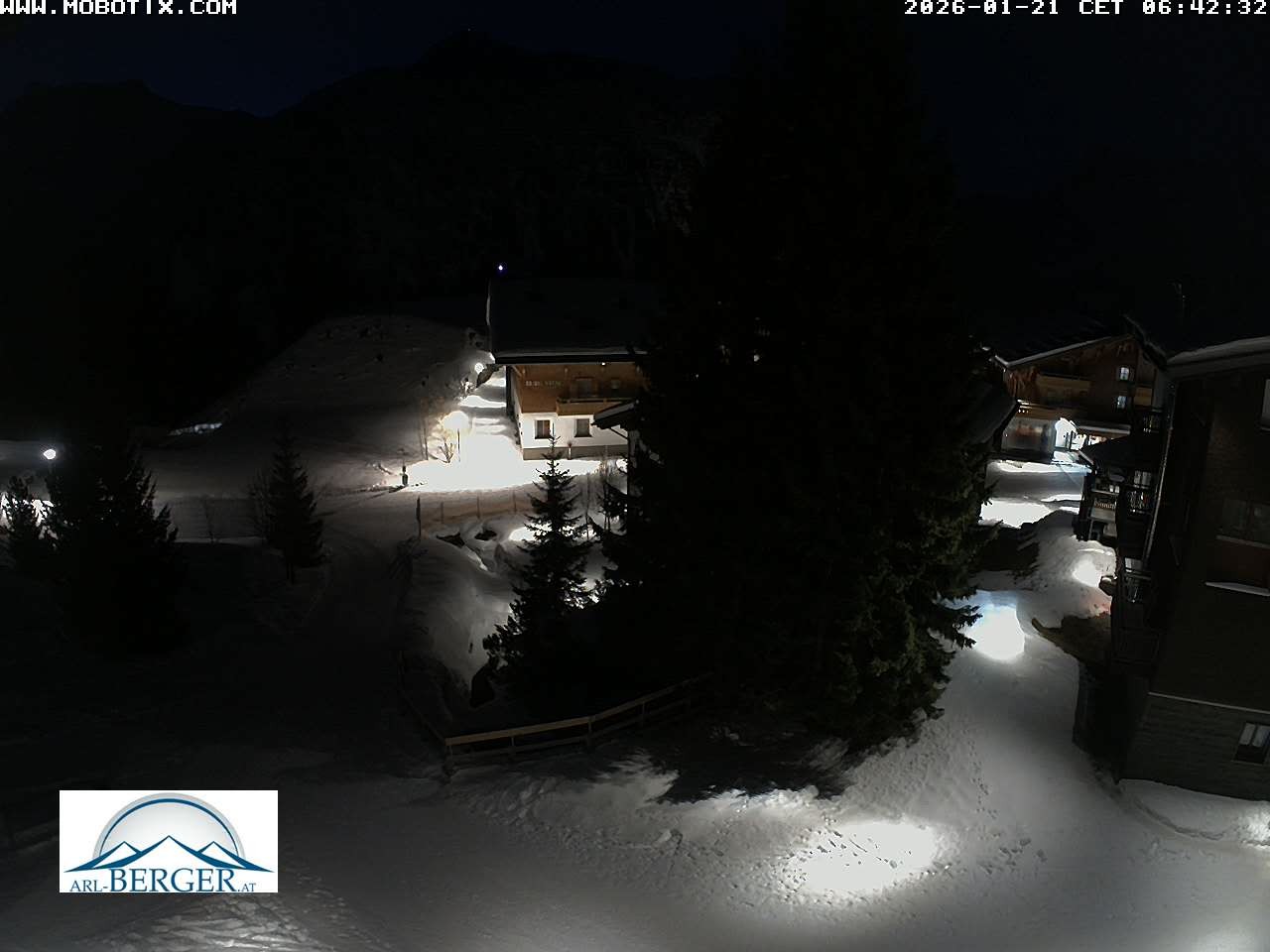 Archiv Foto Webcam Oberlech: Pension Berger