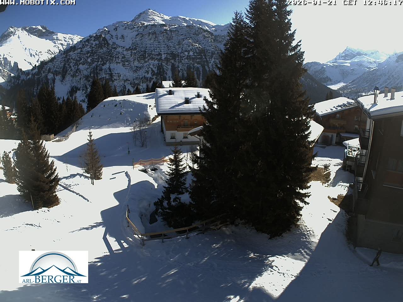 Archiv Foto Webcam Oberlech: Pension Berger