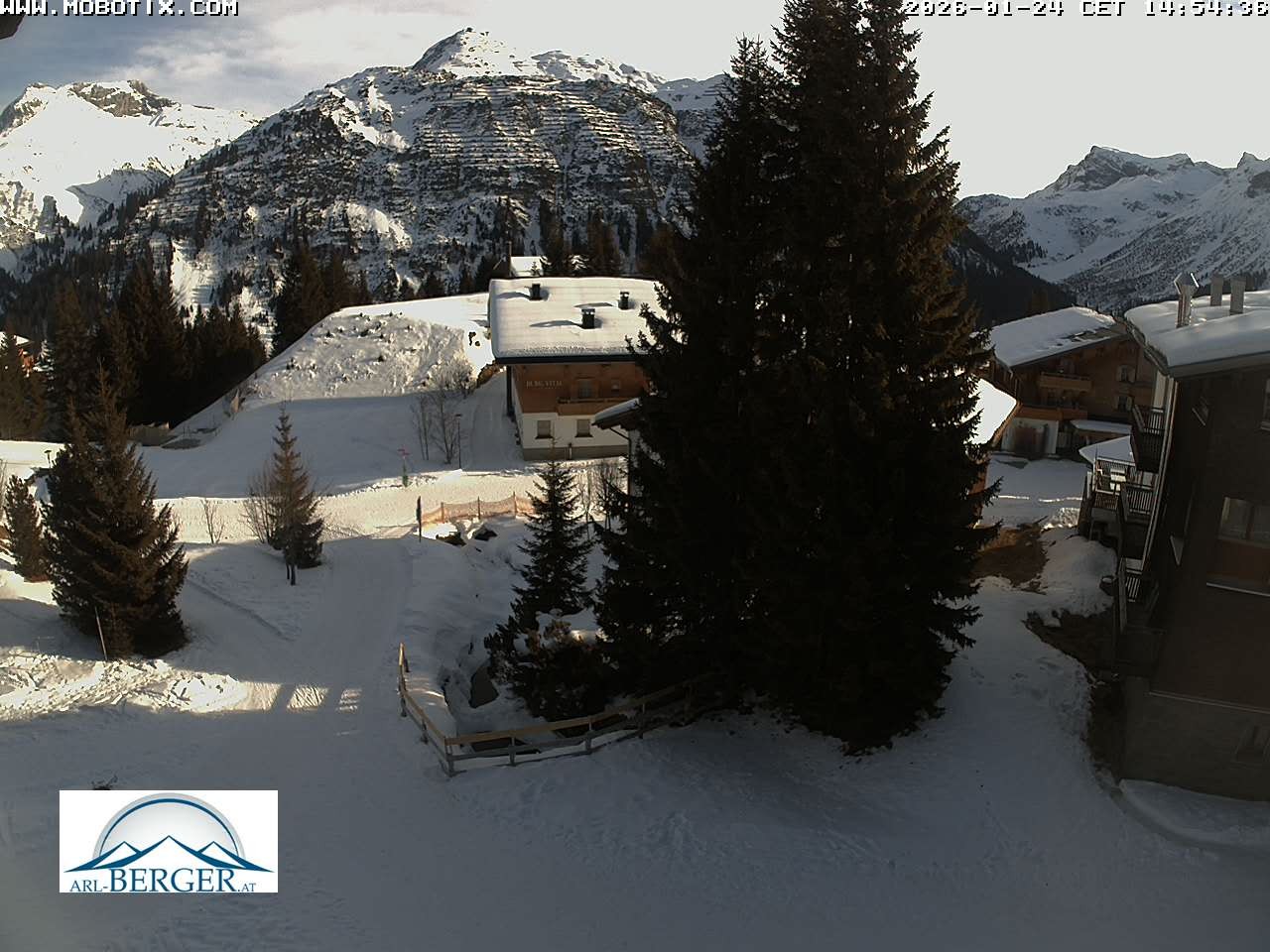Archiv Foto Webcam Oberlech: Pension Berger