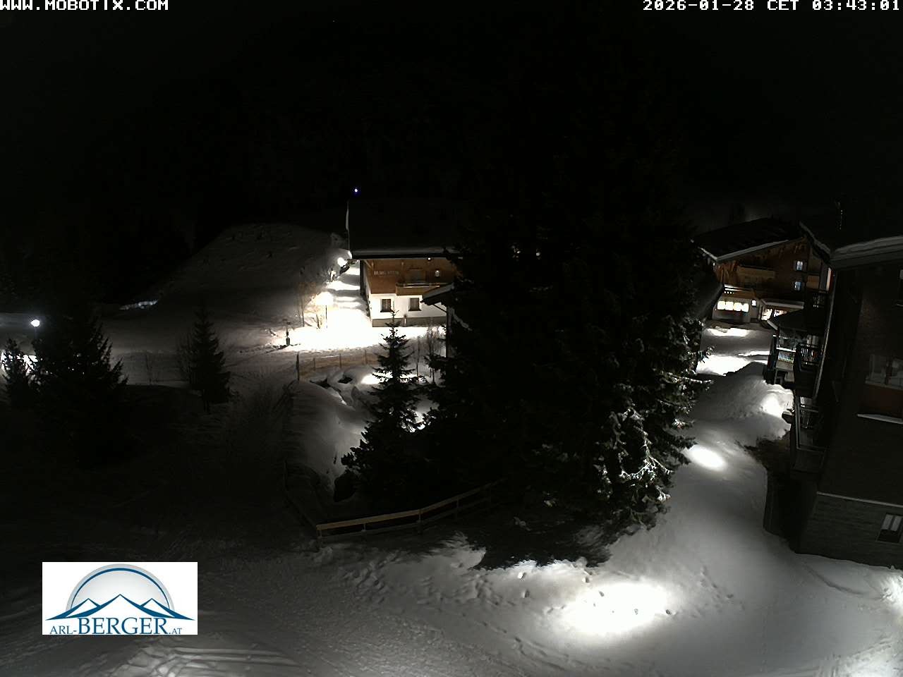Archived image Webcam Oberlech: guest house Berger