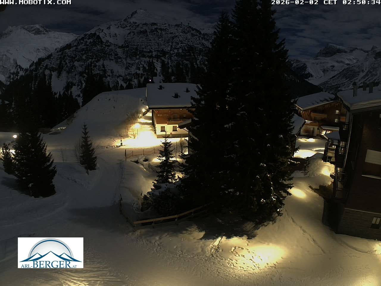 Archived image Webcam Oberlech: guest house Berger